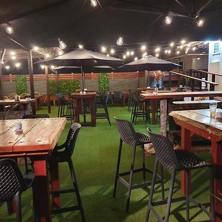 Exchange Hotel Toogoolawah מראה חיצוני תמונה