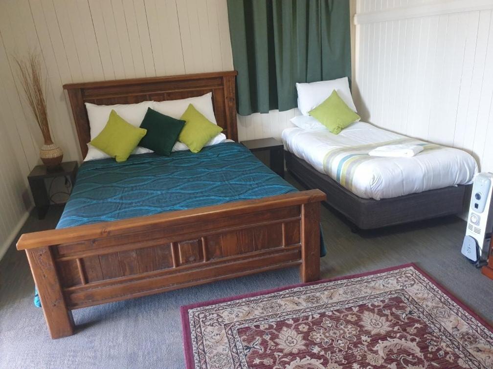 Exchange Hotel Toogoolawah מראה חיצוני תמונה