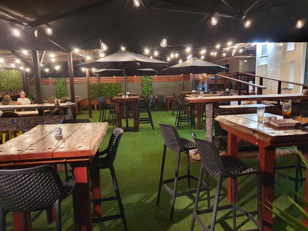 Exchange Hotel Toogoolawah מראה חיצוני תמונה