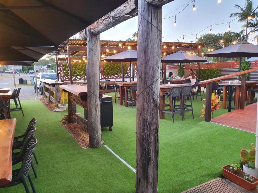 Exchange Hotel Toogoolawah מראה חיצוני תמונה