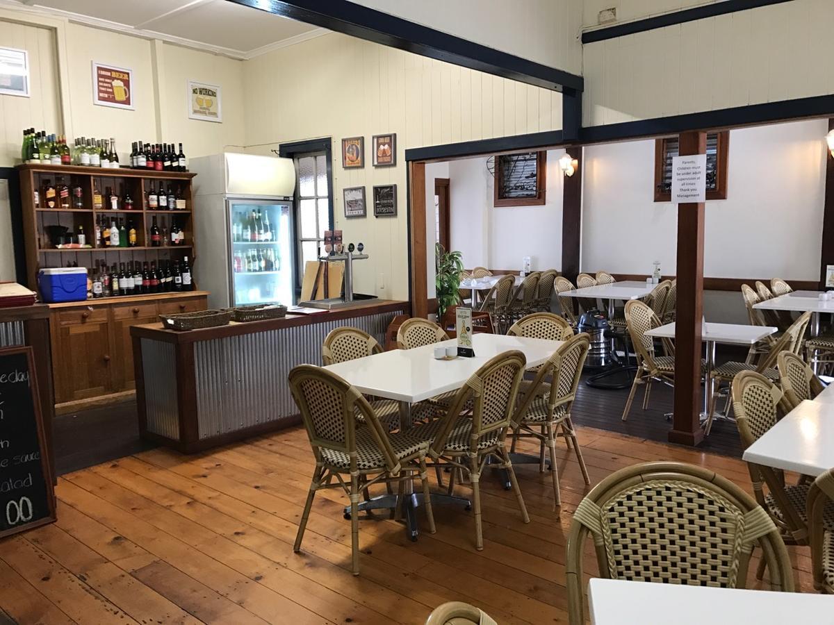 Exchange Hotel Toogoolawah מראה חיצוני תמונה