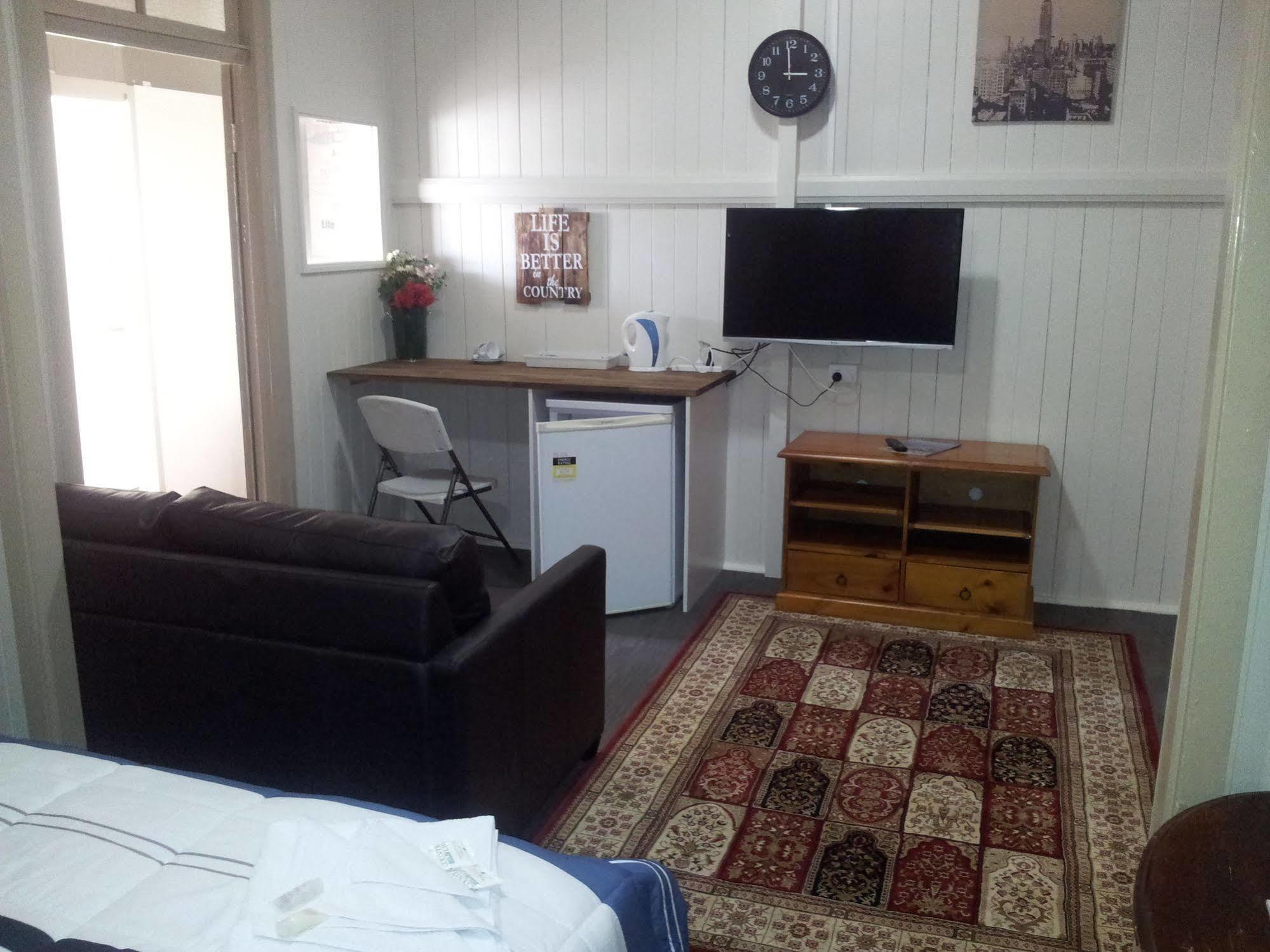 Exchange Hotel Toogoolawah מראה חיצוני תמונה